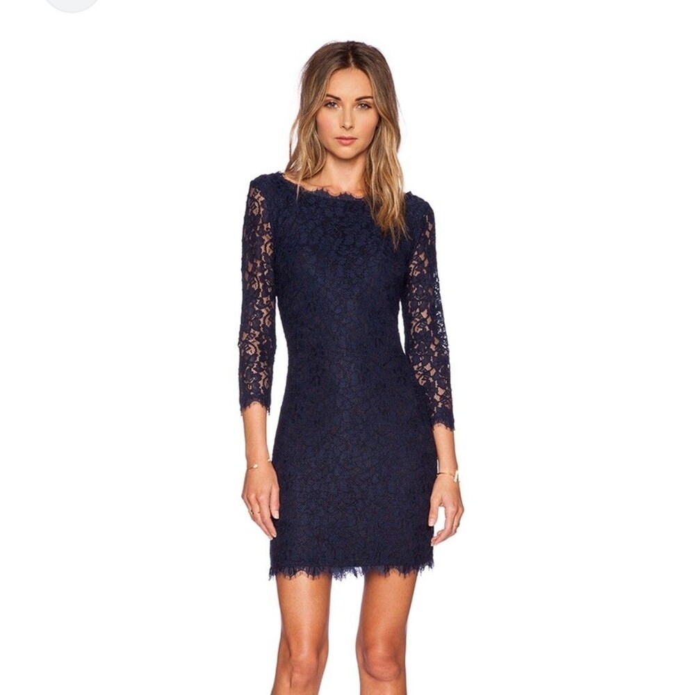 Diane Von Furstenberg Zarita Lace Dress in Navy blue Size 2 long 3/4 sleeves
